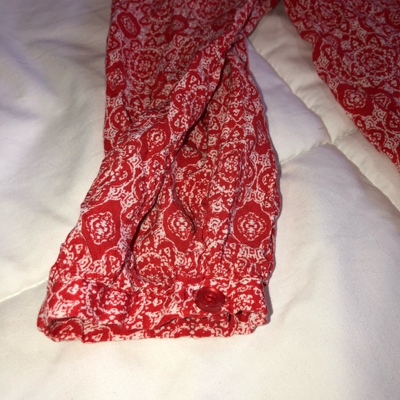 ❤️Patterned Blouse❤️ - Picture 3 of 3